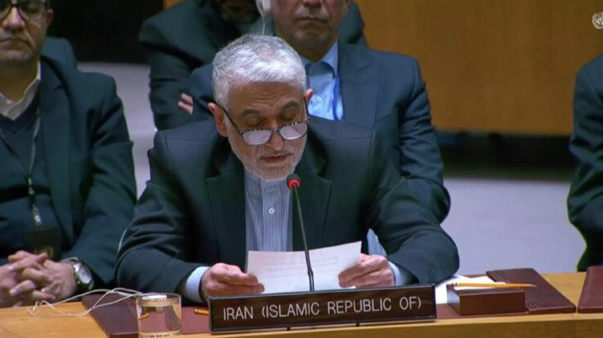 Ofensiva de EEUU e Israel es una guerra contra el derecho internacional, dice representante iraní en el Consejo de Seguridad Ofensiva de EEUU e Israel es una guerra contra el derecho internacional, dice representante iraní en el Consejo de Seguridad - Sputnik Mundo, 1920, 28.02.2026