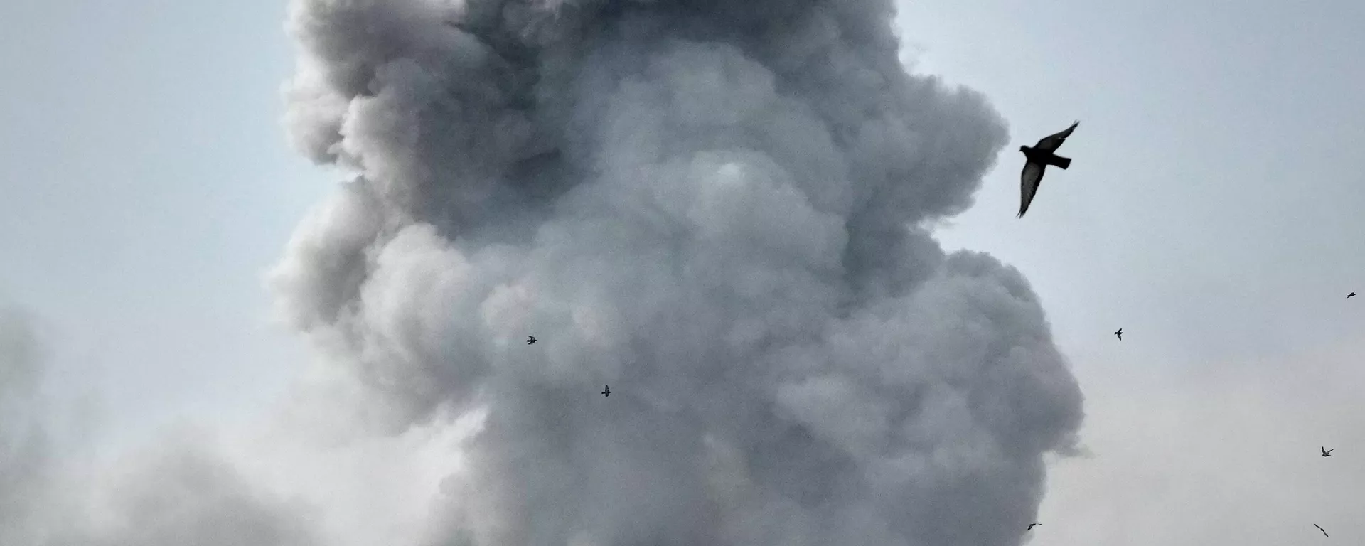 Ataques en Teherán, Irán. - Sputnik Mundo, 1920, 02.03.2026