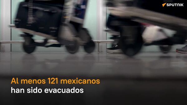 México ha evacuado a más de un centenar de connacionales por el conflicto en Oriente Medio - Sputnik Mundo