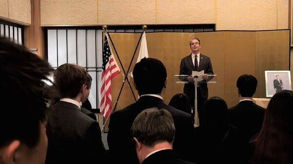 Secretario del Tesoro de EEUU informa cuándo podría aumentar el arancel general del 10% que impuso Washington - Sputnik Mundo