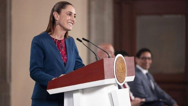 Sheinbaum anuncia evento con las Fuerzas Armadas de México para el Día Internacional de la Mujer - Sputnik Mundo