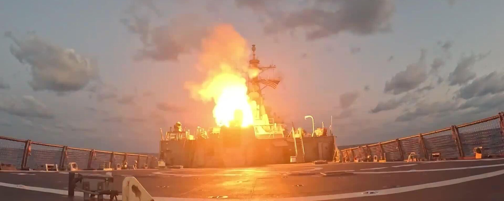 🪖 EEUU se jacta de 100 horas de ataques contra Irán - Sputnik Mundo, 1920, 05.03.2026