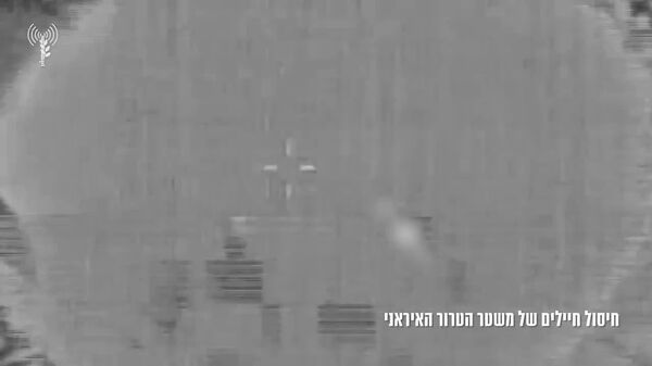 🪖 El Ejército israelí emprendió ataques aéreos contra más de 200 objetivos en el oeste y centro de Irán - Sputnik Mundo