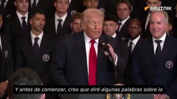 EEUU e Israel han destruido más del 60% de los objetivos militares en Irán, dice Trump - Sputnik Mundo