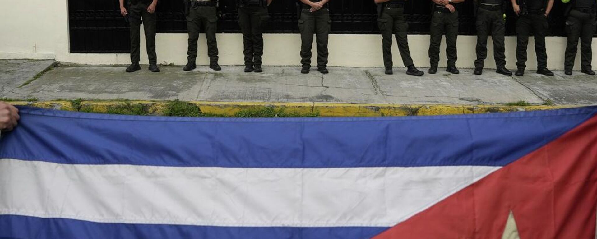 Expulsión de personal diplomático de Cuba en Ecuador revela carácter servil y lacayo a EEUU, afirmó un experto - Sputnik Mundo, 1920, 06.03.2026