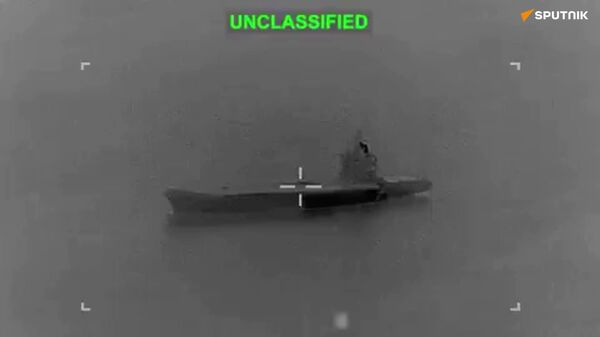 Las Fuerzas Armadas de EEUU atacaron un portaaviones iraní - Sputnik Mundo