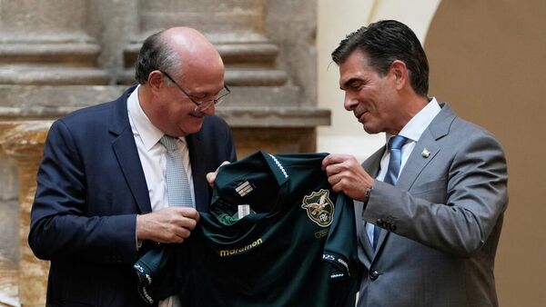 Ilan Goldfajn, presidente del BID, y Rodrigo Paz, presidente de Bolivia - Sputnik Mundo