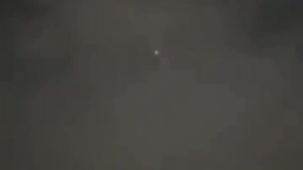 Reportan el presunto impacto de un misil iraní en base aérea de Arabia Saudita Reportan el presunto impacto de un misil iraní en base aérea de Arabia Saudita - Sputnik Mundo