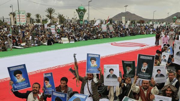 Los yemeníes marchan en contra de la agresión contra Irán - Sputnik Mundo