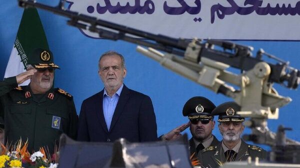 🪖 Irán advierte que resistirá hasta la muerte a la ofensiva de EEUU e Israel - Sputnik Mundo