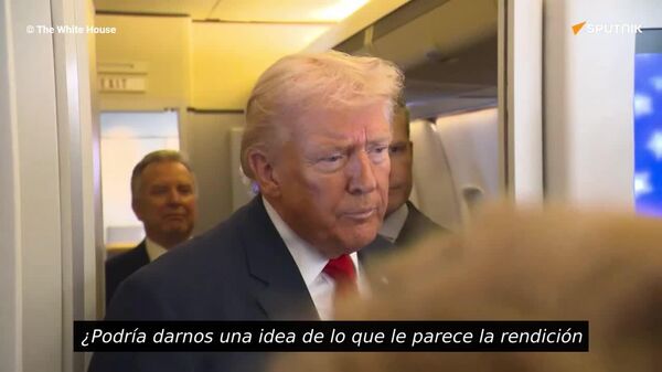 Trump explica a qué se refiere con la rendición incondicional que espera de Irán - Sputnik Mundo