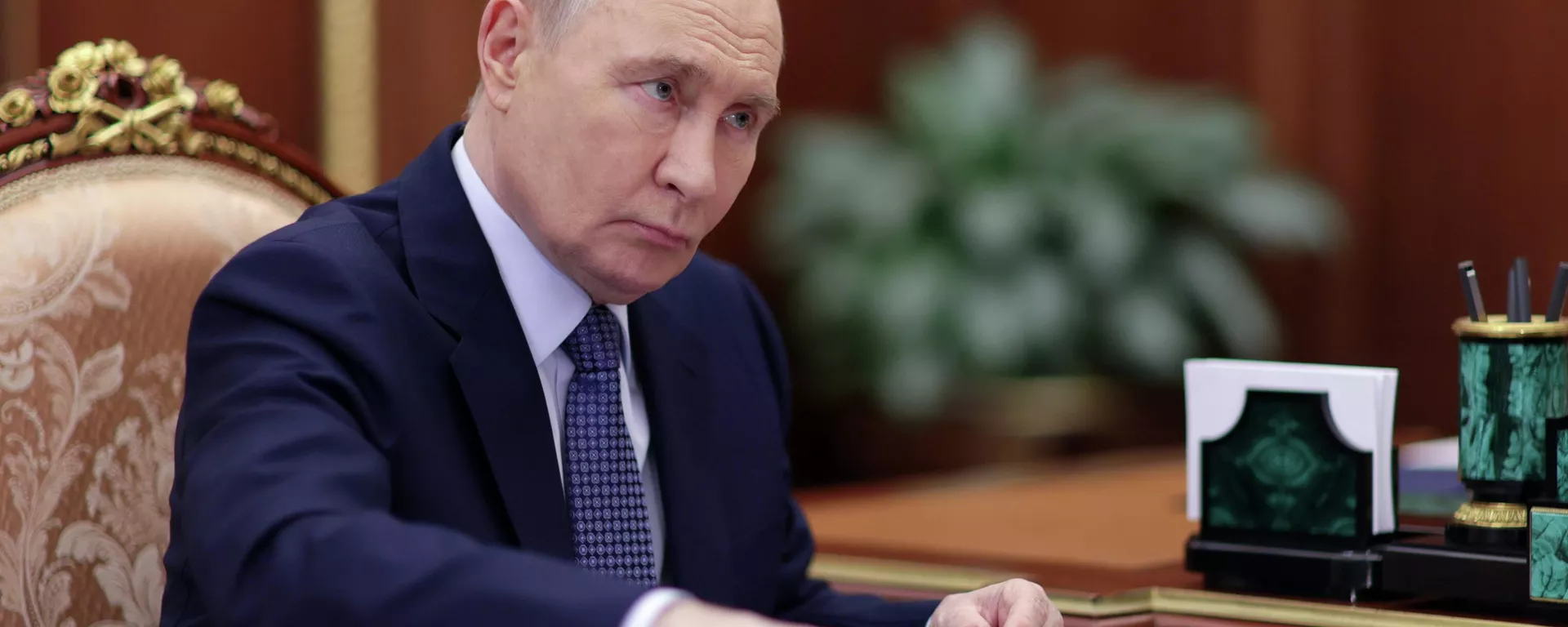 Vladímir Putin, presidente ruso, se reúne con el presidente del Comité de Investigación ruso  - Sputnik Mundo, 1920, 09.03.2026