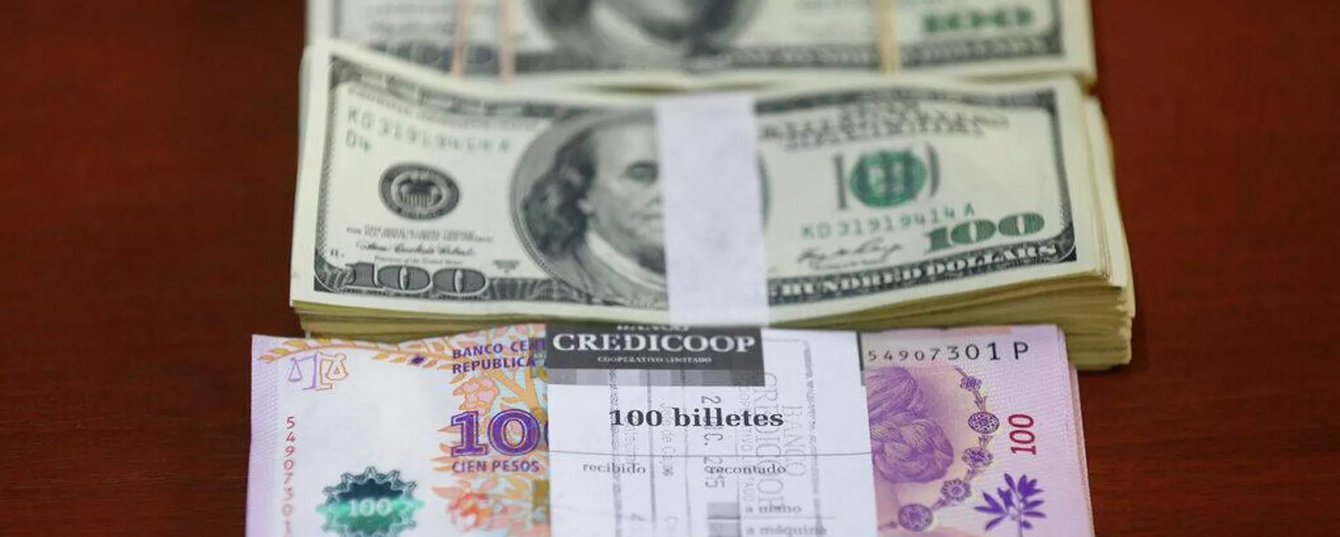 El doble juego de la suba del petróleo para Argentina: más dólares, pero presión sobre la inflación - Sputnik Mundo, 1920, 10.03.2026