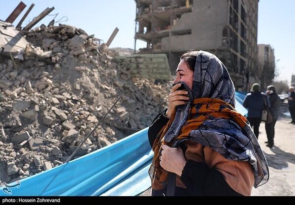 Viviendas destruidas tras los ataques aéreos de EEUU e Israel en Teherán - Sputnik Mundo