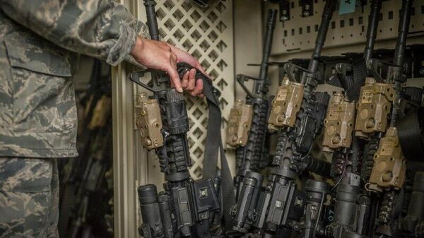 EEUU no frena flujo de armas a México porque la seguridad es una excusa para imponer agenda, opina experto - Sputnik Mundo