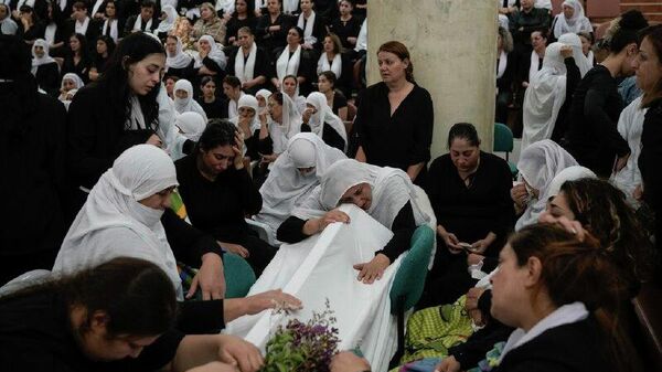 Más de 1 - Sputnik Mundo