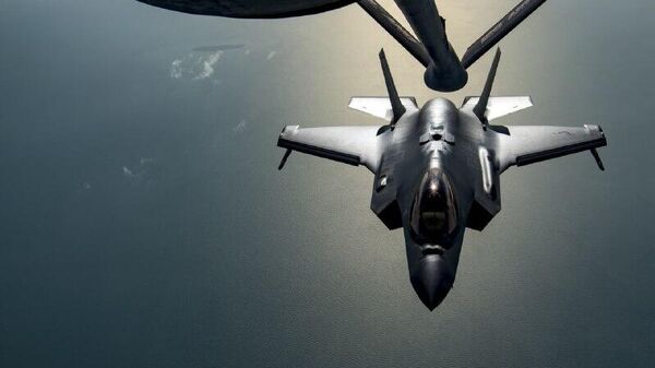 El Comando Central estadounidense (CENTCOM) informó que el accidente, en el que estuvieron involucradas dos aeronaves, ocurrió en espacio aéreo amigo - Sputnik Mundo