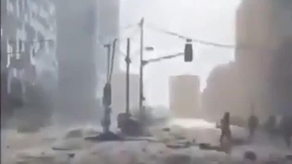 Reportan impactos de misiles iraníes en edificios bancarios de Israel - Sputnik Mundo