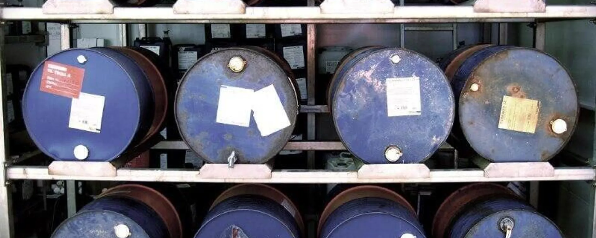 El conflicto en Oriente Medio provoca déficit de 10 millones de barriles de petróleo diarios - Sputnik Mundo, 1920, 28.04.2026