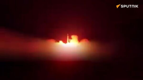 Autoridades iraníes se adjudican el derribo de un avión estadounidense de reabastecimiento - Sputnik Mundo