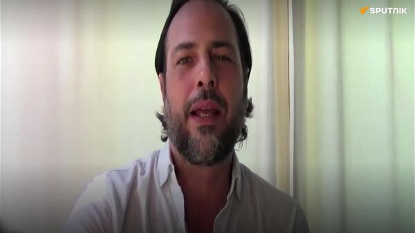 La IA parece casi diseñada para levantar información falsa y mantenerla, considera analista - Sputnik Mundo