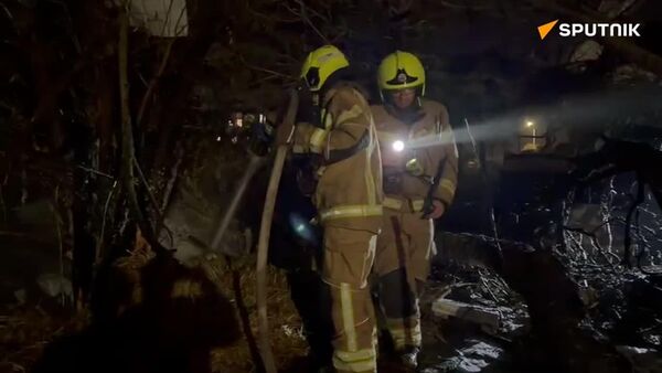 Se reportan víctimas y daños en edificios tras el ataque con misiles de represalia de Irán contra el norte de Israel - Sputnik Mundo