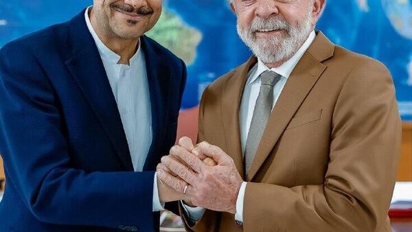 Lula recibe al candidato presidencial oficialista de Colombia en el Palacio de Planalto - Sputnik Mundo