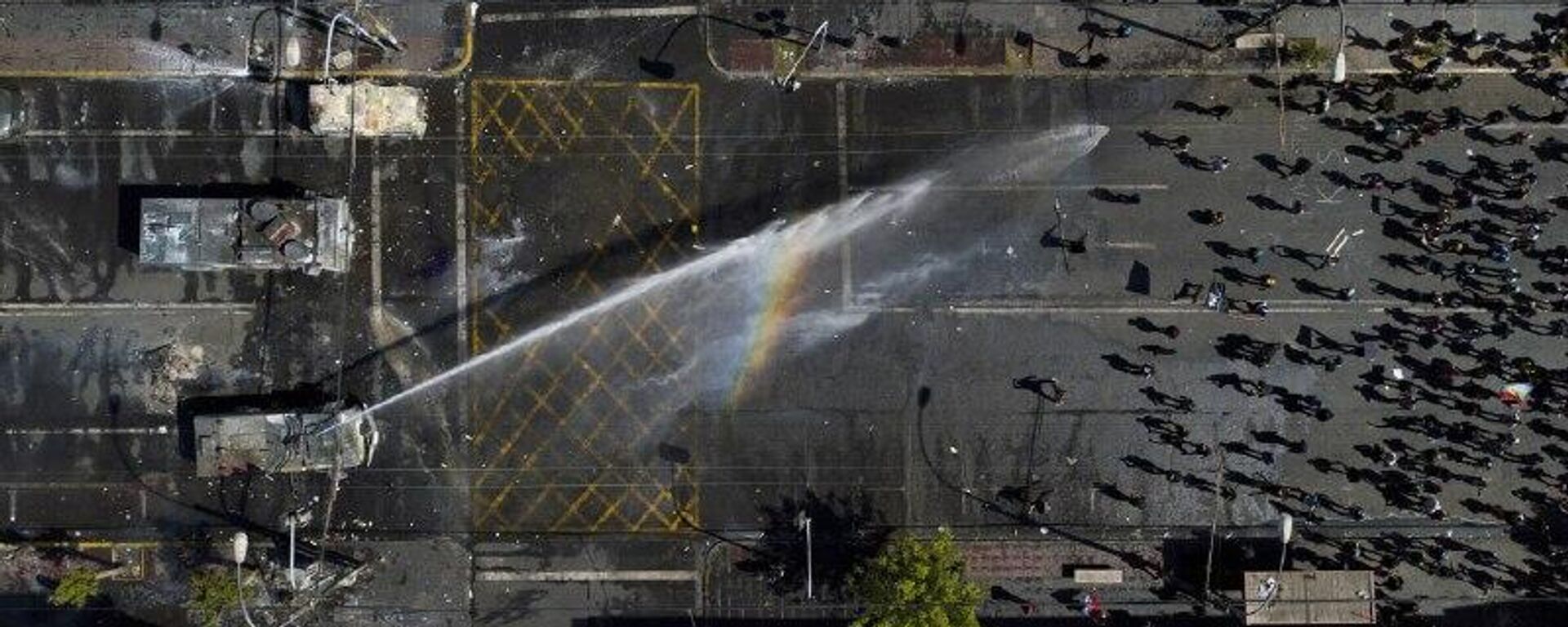 Kast anuncia indultos a policías condenados por la represión durante las protestas de 2019 en Chile - Sputnik Mundo, 1920, 14.03.2026