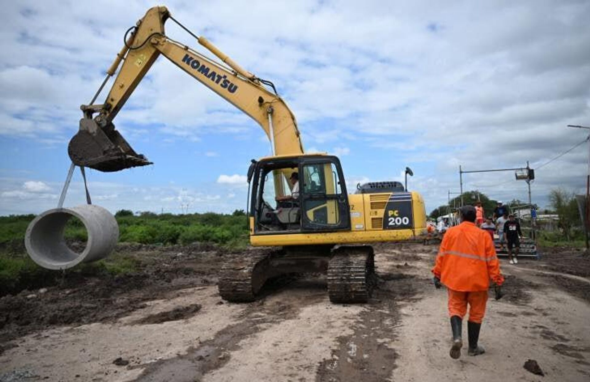 Inundaciones dejan alrededor de 10 - Sputnik Mundo, 1920, 14.03.2026
