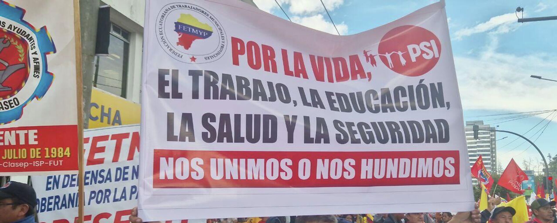 Manifestaciones en Ecuador contra modificación a la jornada laboral - Sputnik Mundo, 1920, 14.03.2026