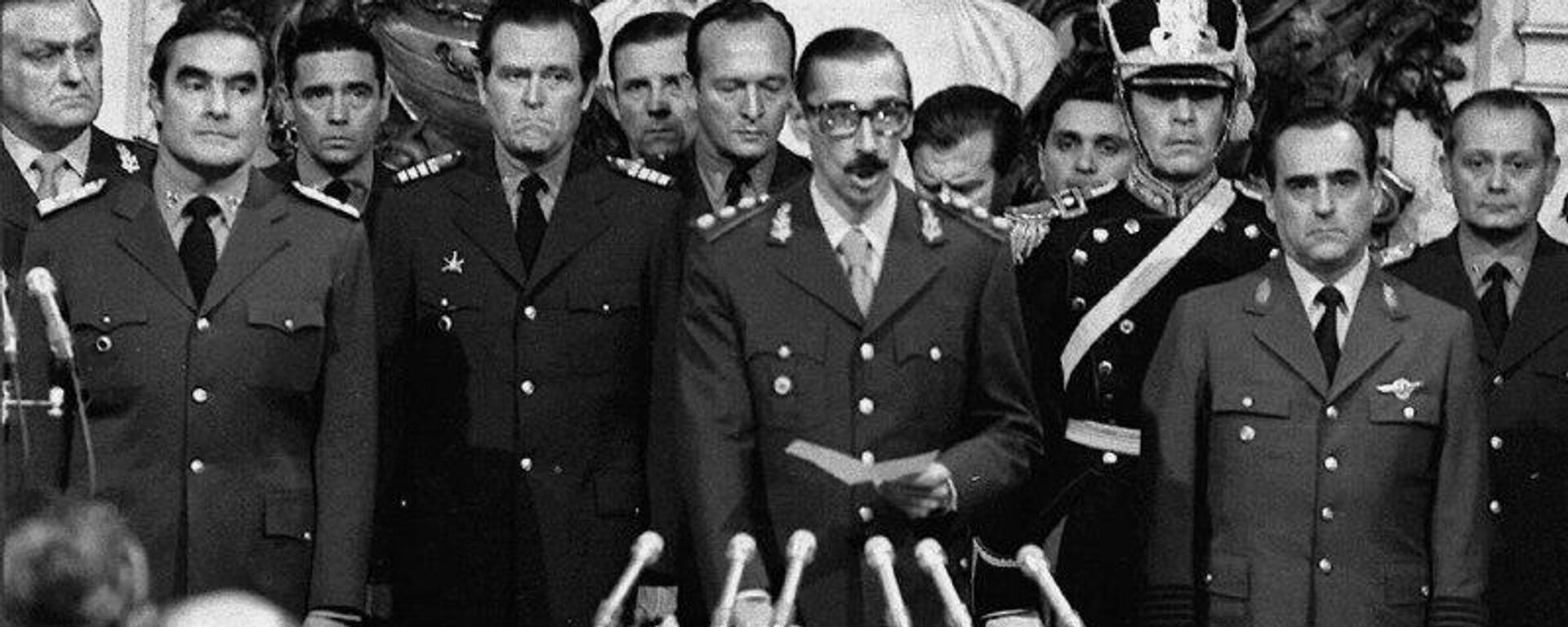 Más del 70% de la población argentina ve negativamente la dictadura que sufrieron, según encuesta - Sputnik Mundo, 1920, 14.03.2026