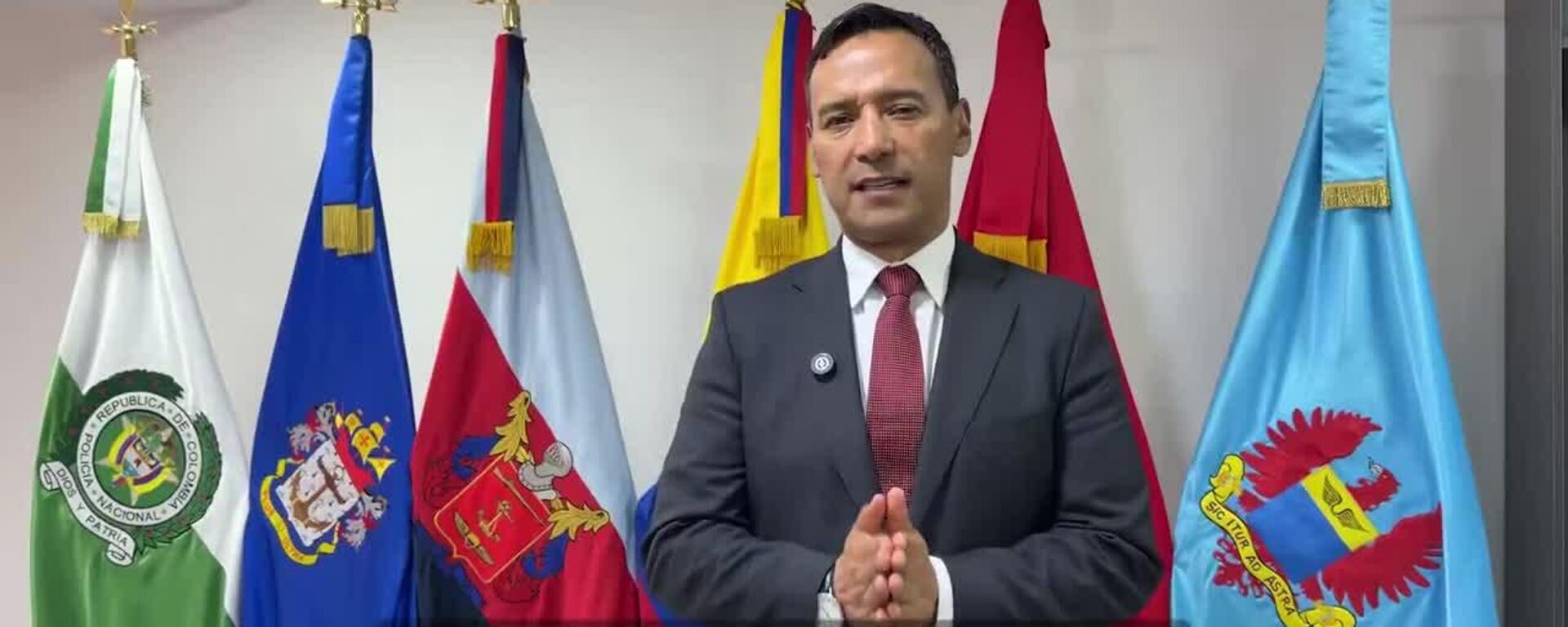 Colombia despliega a expertos militares en la frontera con Ecuador ante presunta amenaza de bomba - Sputnik Mundo, 1920, 17.03.2026