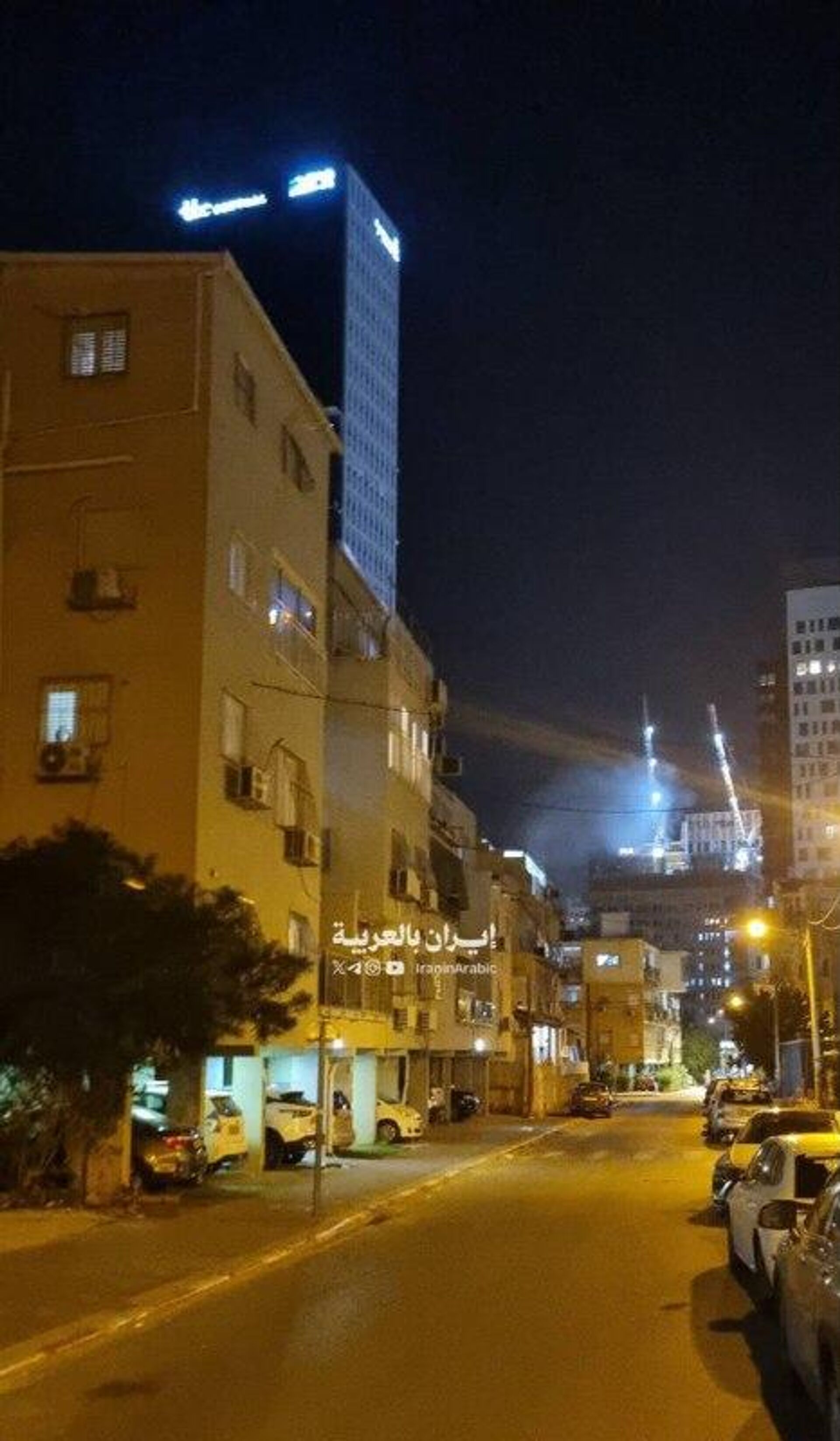 Columnas de humo se elevan en Tel Aviv - Sputnik Mundo, 1920, 17.03.2026