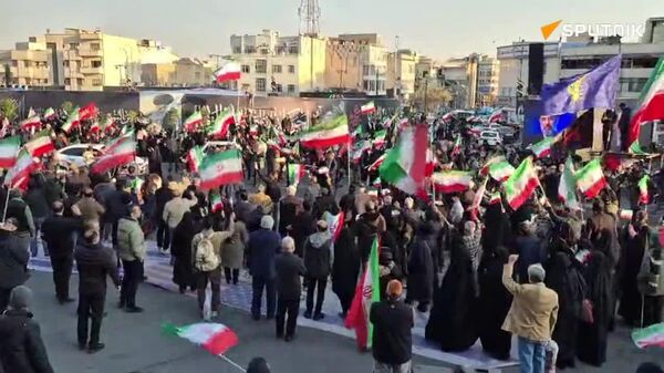 🪧 Ciudadanos de Teherán salen a las calles en apoyo a su Gobierno - Sputnik Mundo