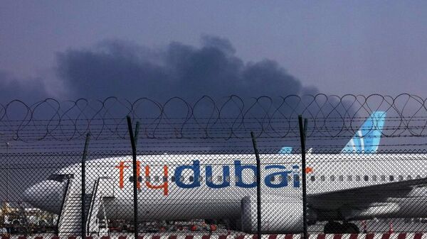 Crisis en Oriente Medio eleva tarifas aéreas y provoca cancelaciones masivas - Sputnik Mundo