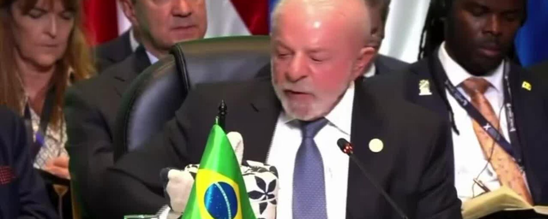 No aceptemos ser solamente exportadores: Lula llama a América Latina a cuidar y defender sus minerales críticos - Sputnik Mundo, 1920, 21.03.2026