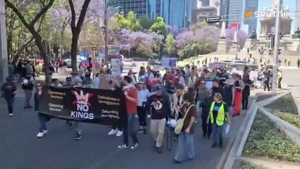 Marcha de 'Ni Kings' en la capital de México - Sputnik Mundo