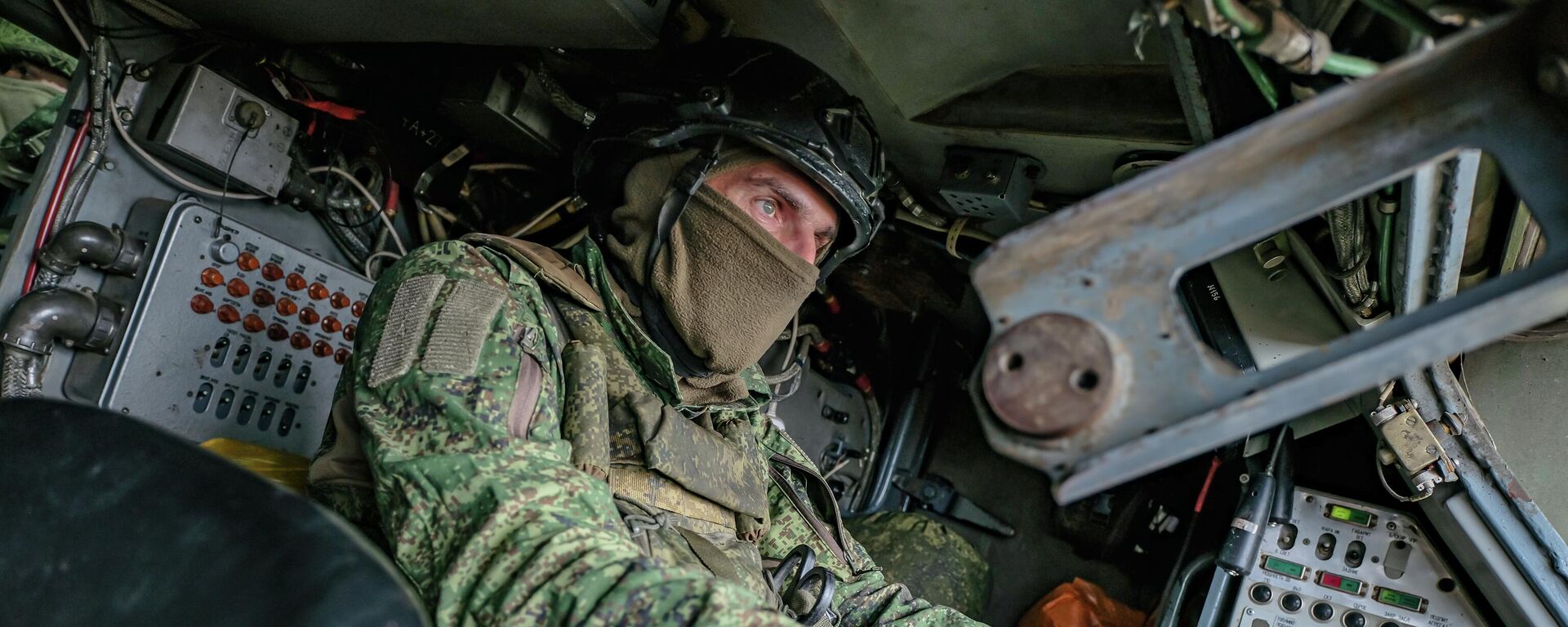 Soldado ruso en la zona de la operación militar especial  - Sputnik Mundo, 1920, 09.05.2026