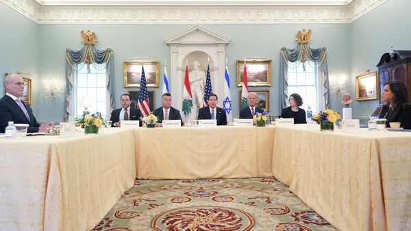 Negociaciones sobre el alto el fuego en el Líbano  - Sputnik Mundo