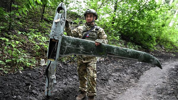 Un dron ucraniano del tipo Shark mini derribado por las FFAA de Rusia  - Sputnik Mundo