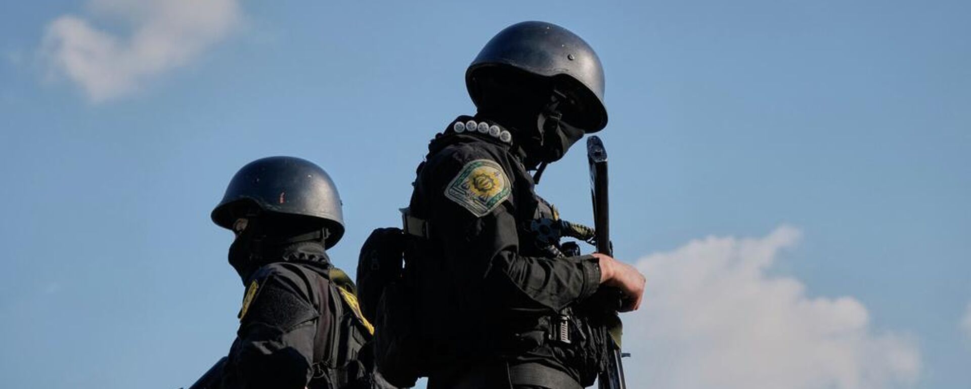 Las fuerzas especiales de la Policía iraní montan guardia  - Sputnik Mundo, 1920, 18.04.2026