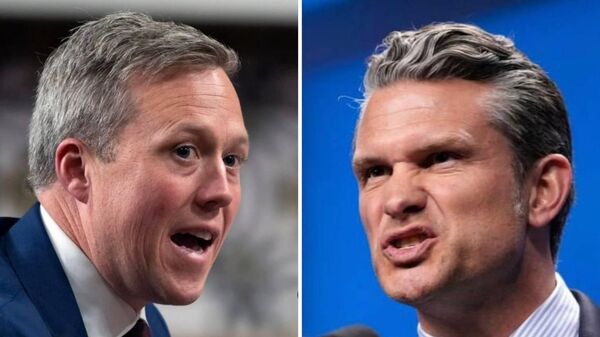 Dan Driscoll, el secretario del Ejército de EEUU, y Pete Hegseth, el jefe del Pentágono. - Sputnik Mundo