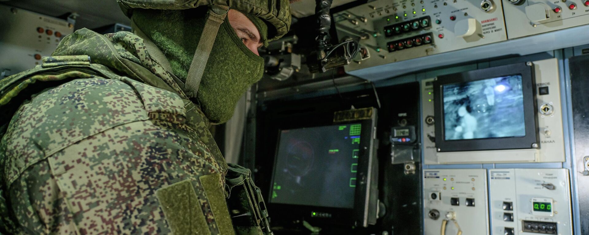 Soldado ruso en la zona de la operación militar especial  - Sputnik Mundo, 1920, 21.04.2026