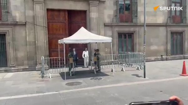 Sheinbaum se reúne con la directora de Petrobras para analizar una posible alianza con Pemex - Sputnik Mundo