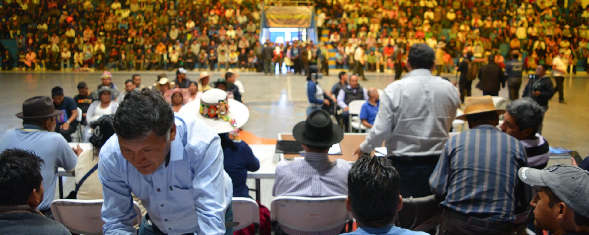 Reunión de campesinos y afines a Evo Morales en la ciudad boliviana de Cochabamba - Sputnik Mundo, 1920, 25.04.2026