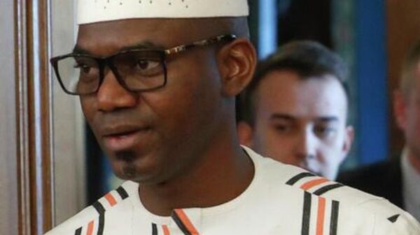 Sadio Camara (izquierda). - Sputnik Mundo