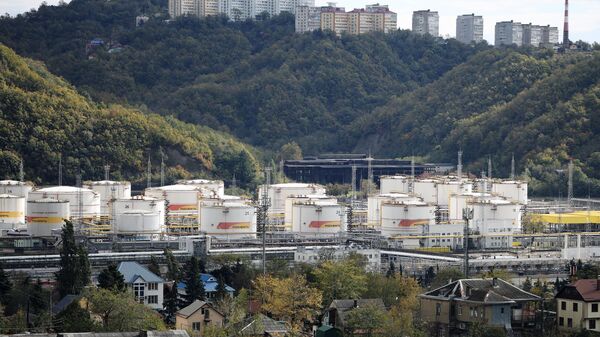 La refinería de petróleo de Tuapse, la región rusa de Krasnodar  - Sputnik Mundo