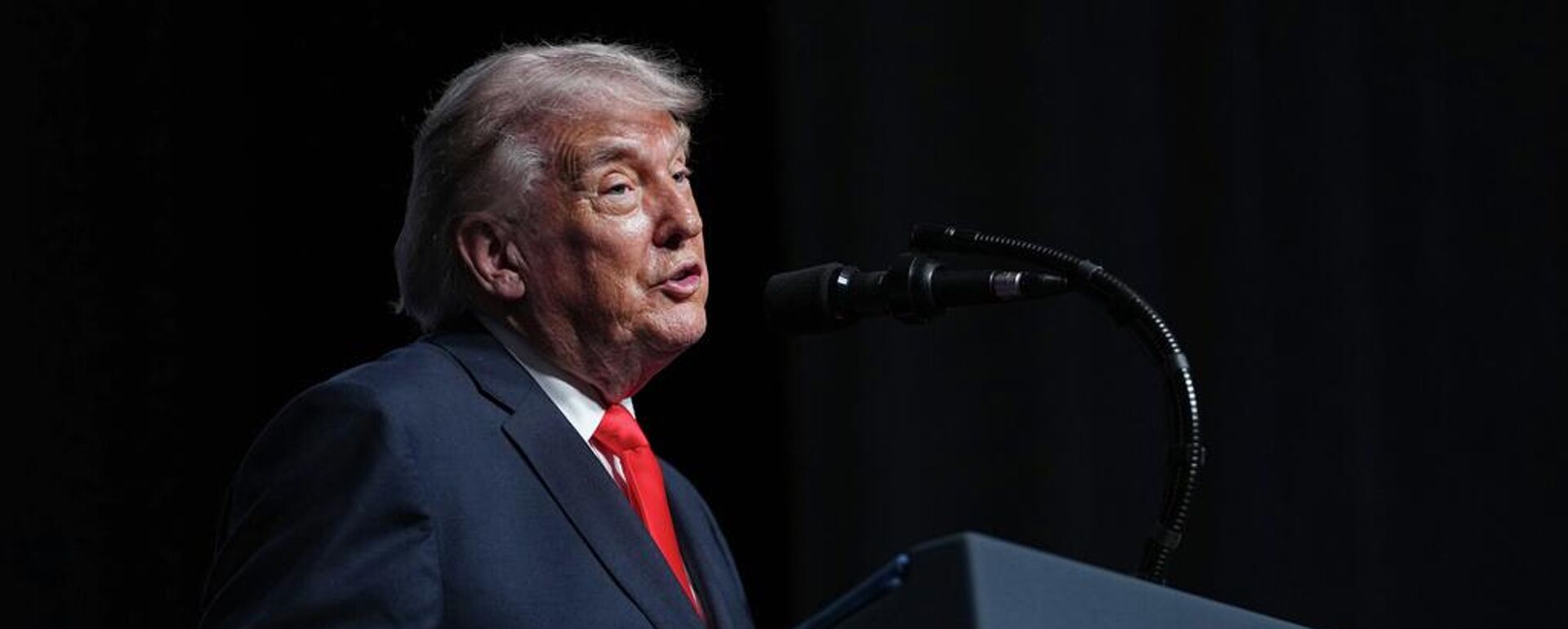 Donald Trump, presidente de EEUU - Sputnik Mundo, 1920, 03.05.2026