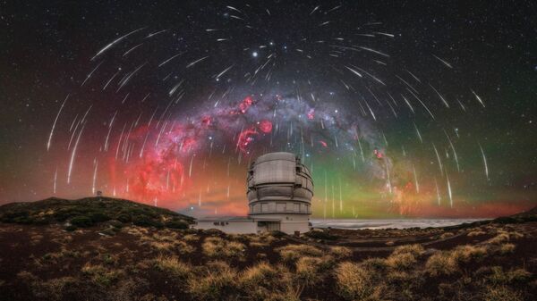 'Sinfonía Gemínida sobre el Guardián del Cielo de La Palma' del fotógrafo esloveno Uros Fink. - Sputnik Mundo