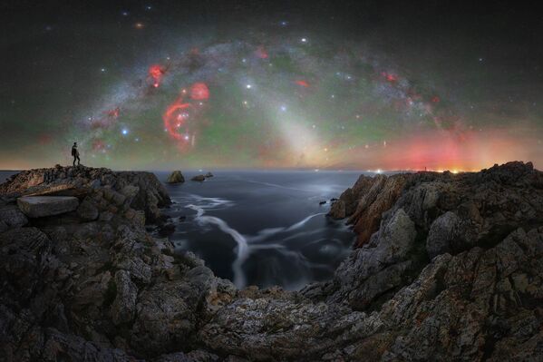 Donde la Tierra se encuentra con el cosmos del fotógrafo italiano Andrea Curzi. - Sputnik Mundo